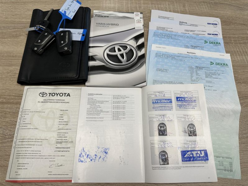 Toyota Yaris 1.5 Hybrid Design Edition Automaat(NAVI|CAMERA|LANE ASSIST|CLIMA) full
