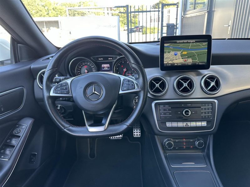 Mercedes-Benz CLA-Klasse 180 Business Solution AMG (18″|NAVI|STOELVERW|PDC) full